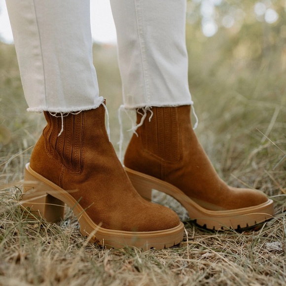 Dolce Vita Caster H2O Booties - Picture 3 of 6